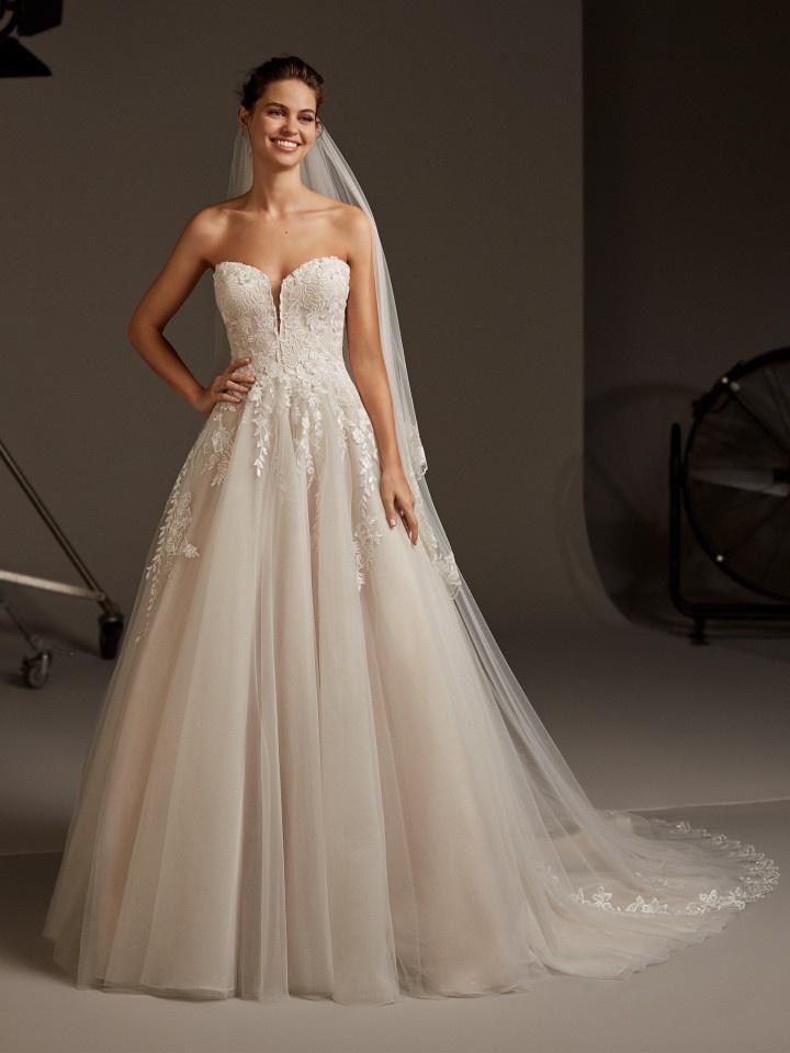 Pronovias