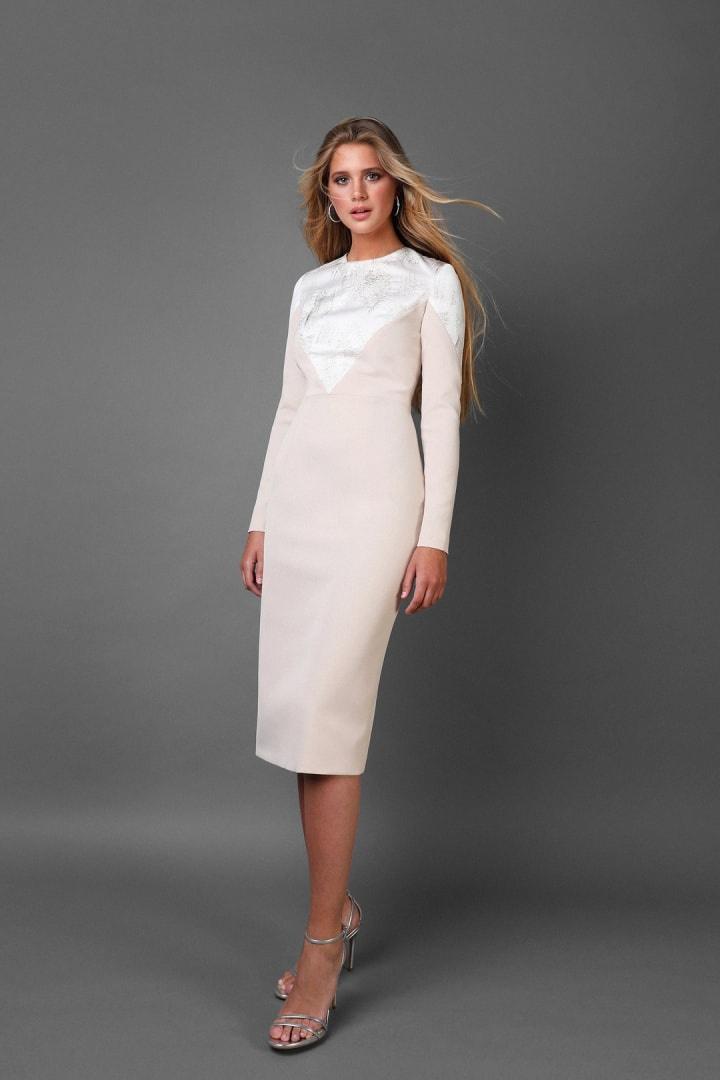 Vestidos de fiesta beige: 25 elegantes propuestas