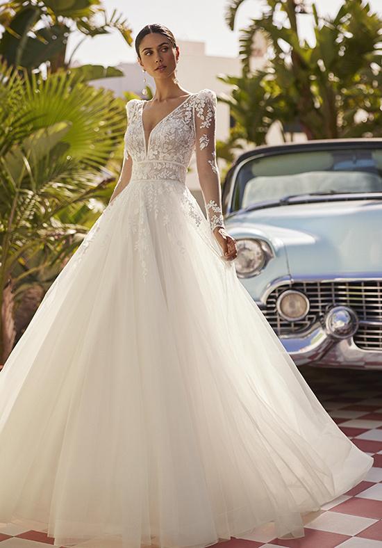 Vestidos de novia con manga larga con tattoo lace y corte princesa