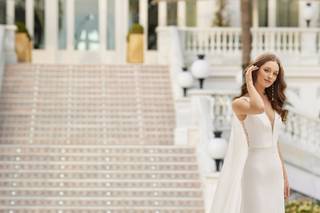 Vestido de novia de dos piezas con capa lisa