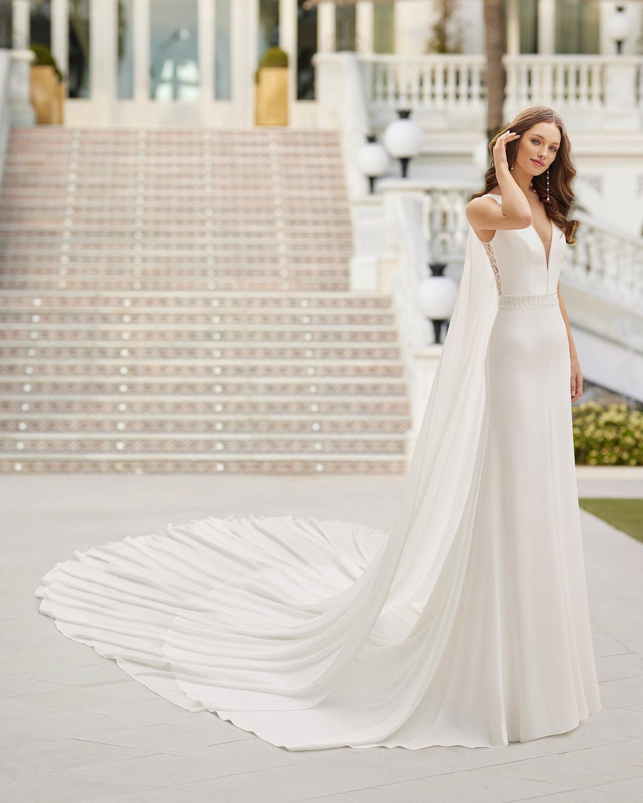 Vestido de novia de dos piezas con capa lisa