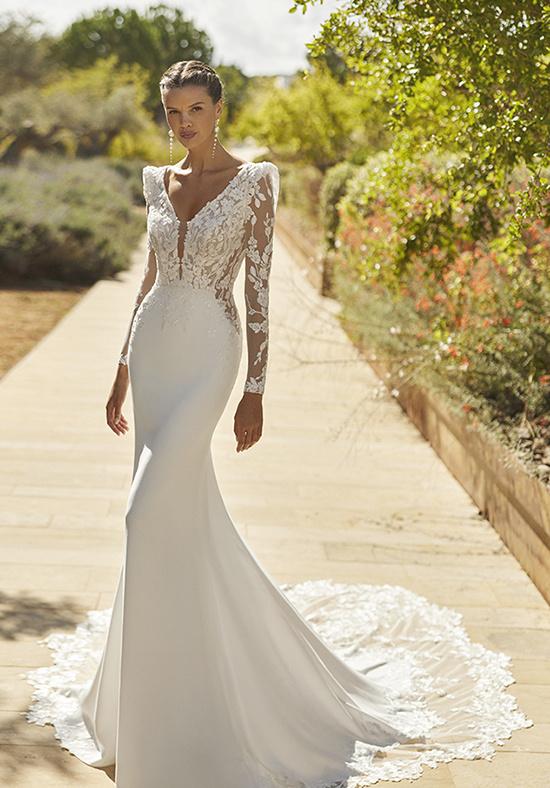 Vestidos de novia manga larga ligeramente abullonadas y con tattoo lace