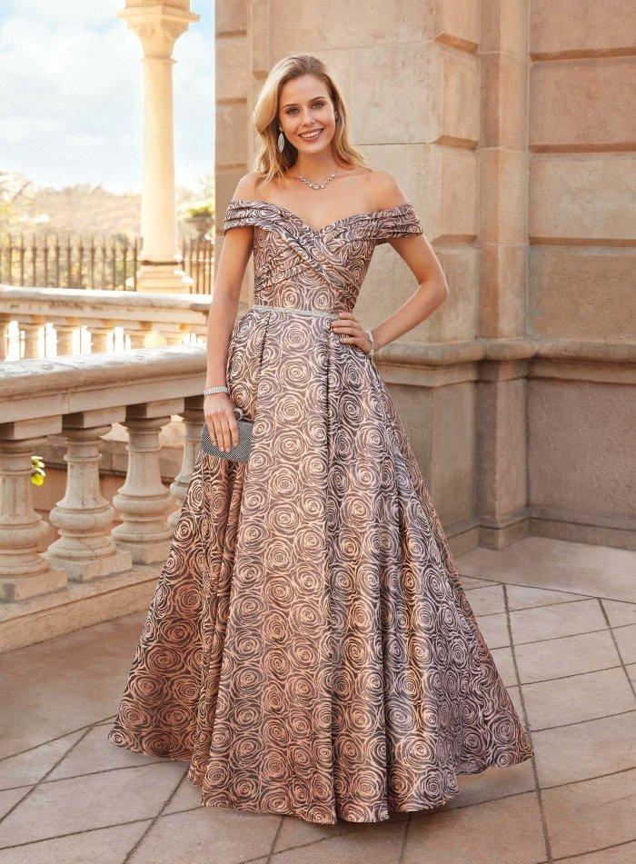 Vestido de fiesta largo con estampado floral XL de Susanna Rivieri