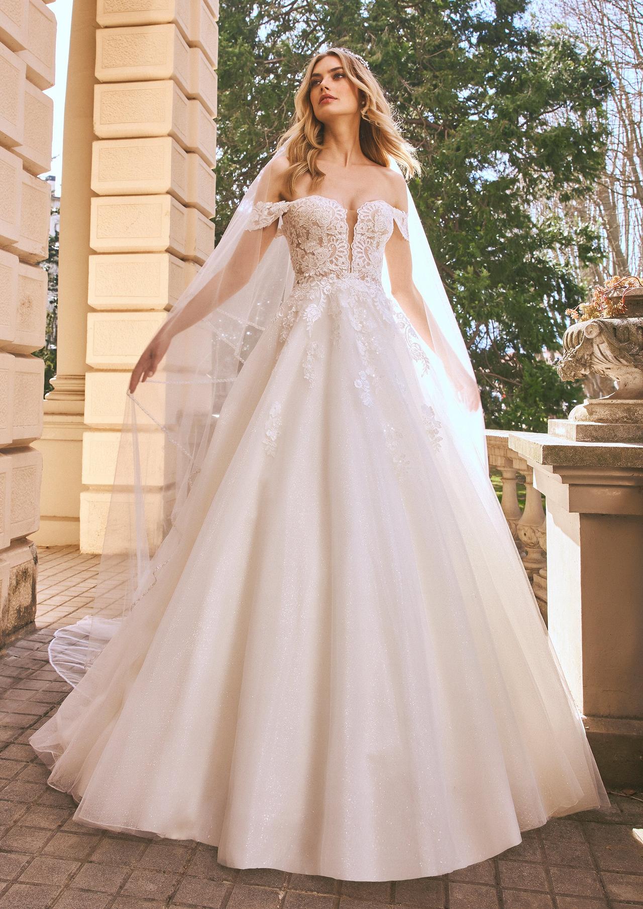 Vestidos de novia St. Patrick 2022 de corte princesa