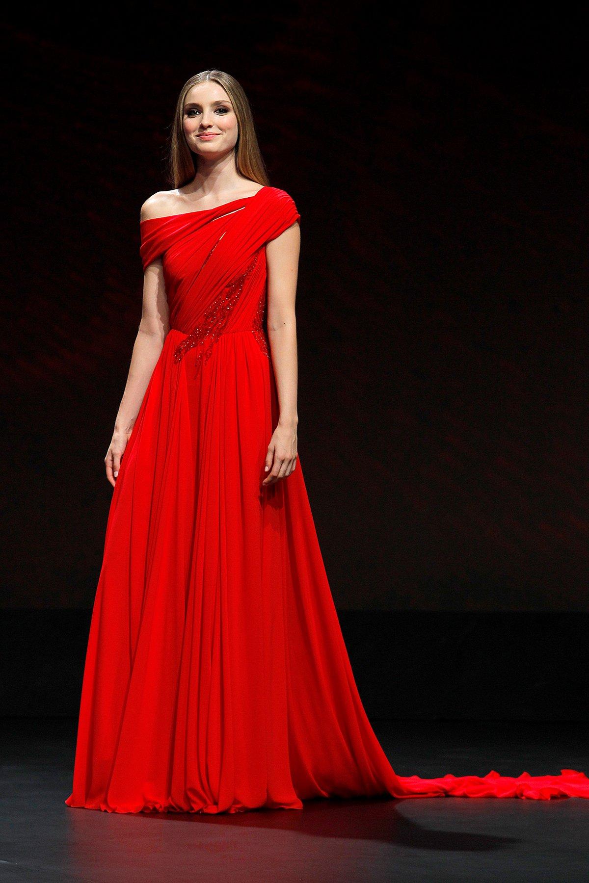 Vestidos de novia rojos: la opción perfecta para las más atrevidas