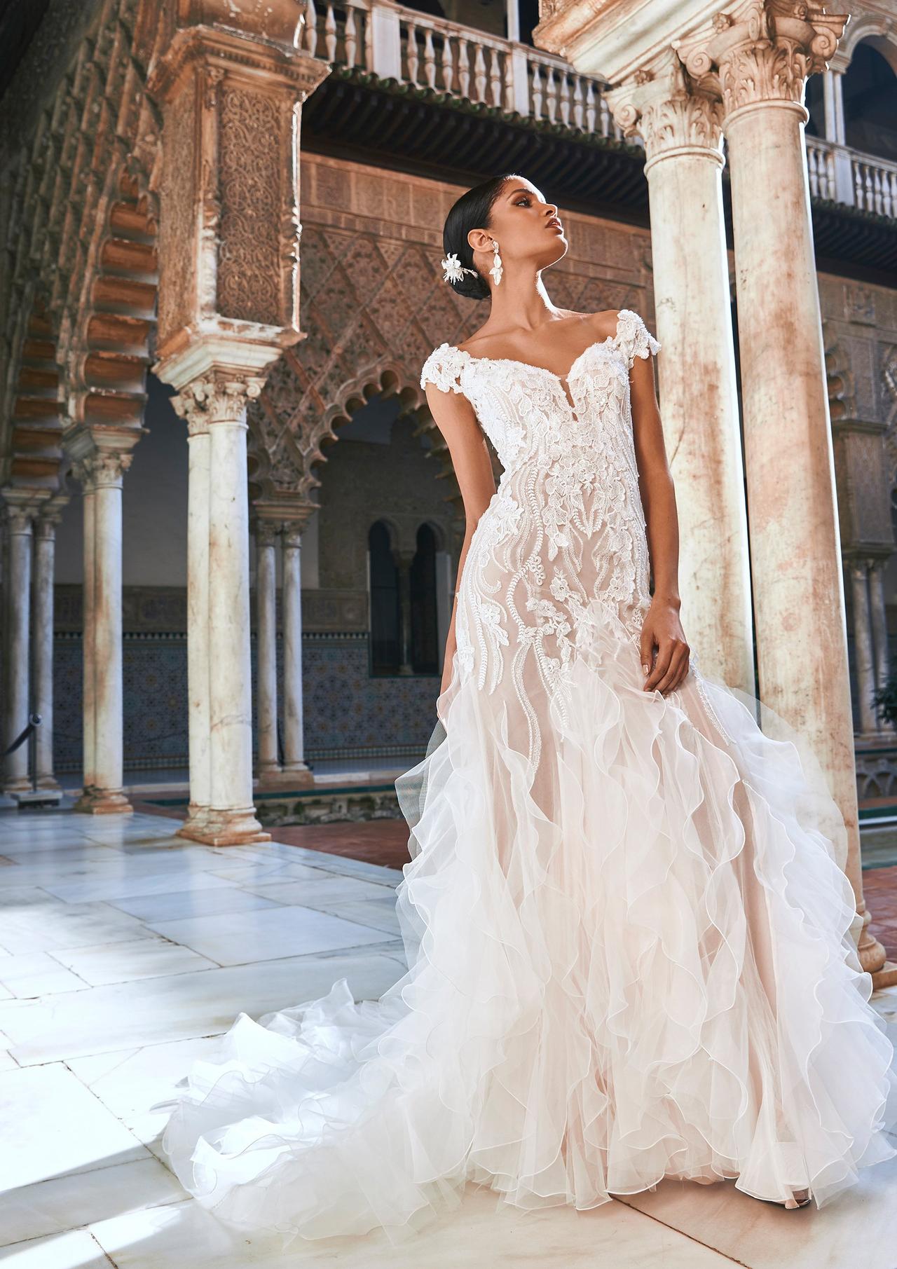 Vestidos de novia con encaje y volantes para el día de la boda