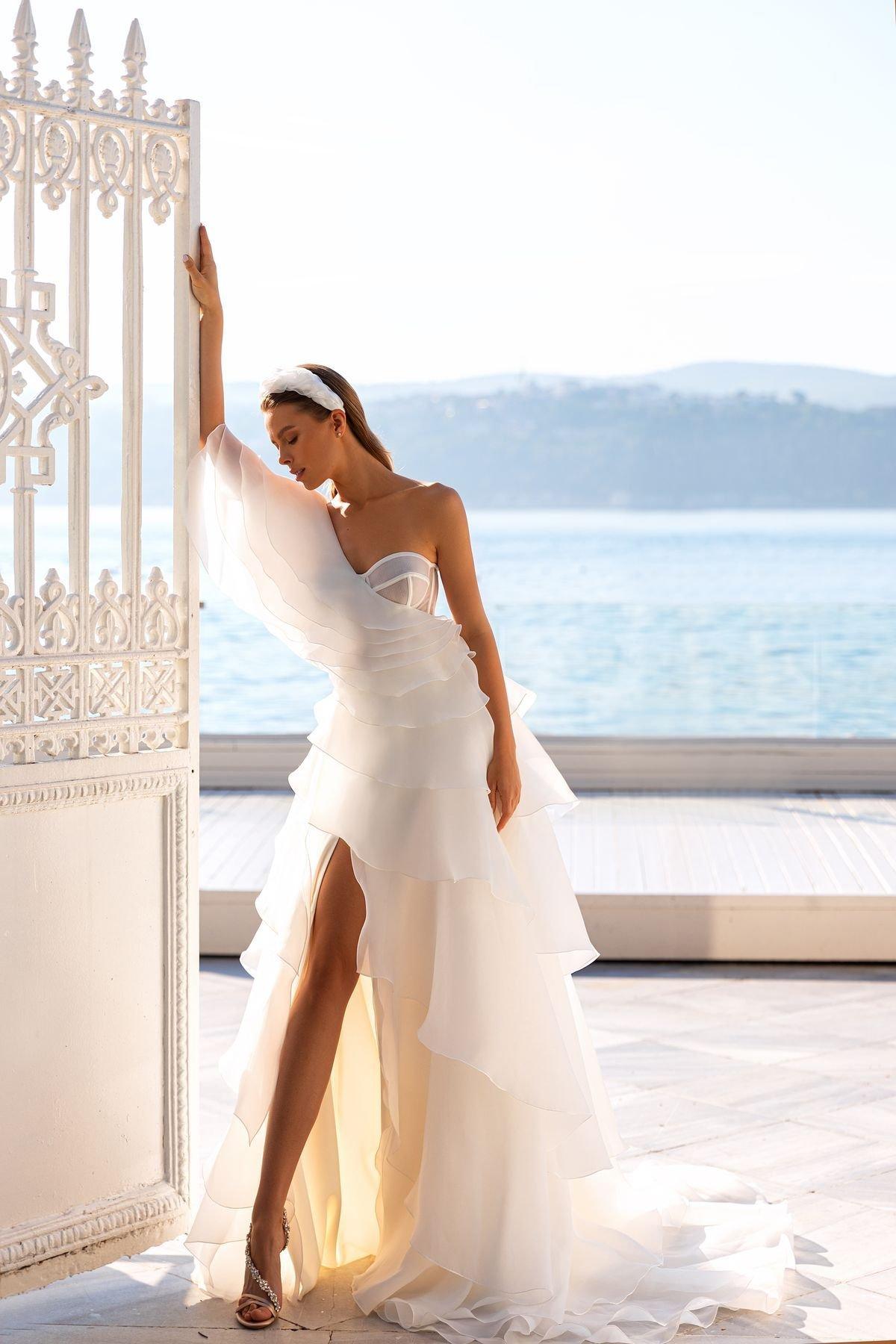 Vestidos de novia lleno de volantes para la boda