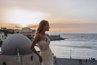 Vestido de novia con escote corazón y corte sirena para el día de la boda