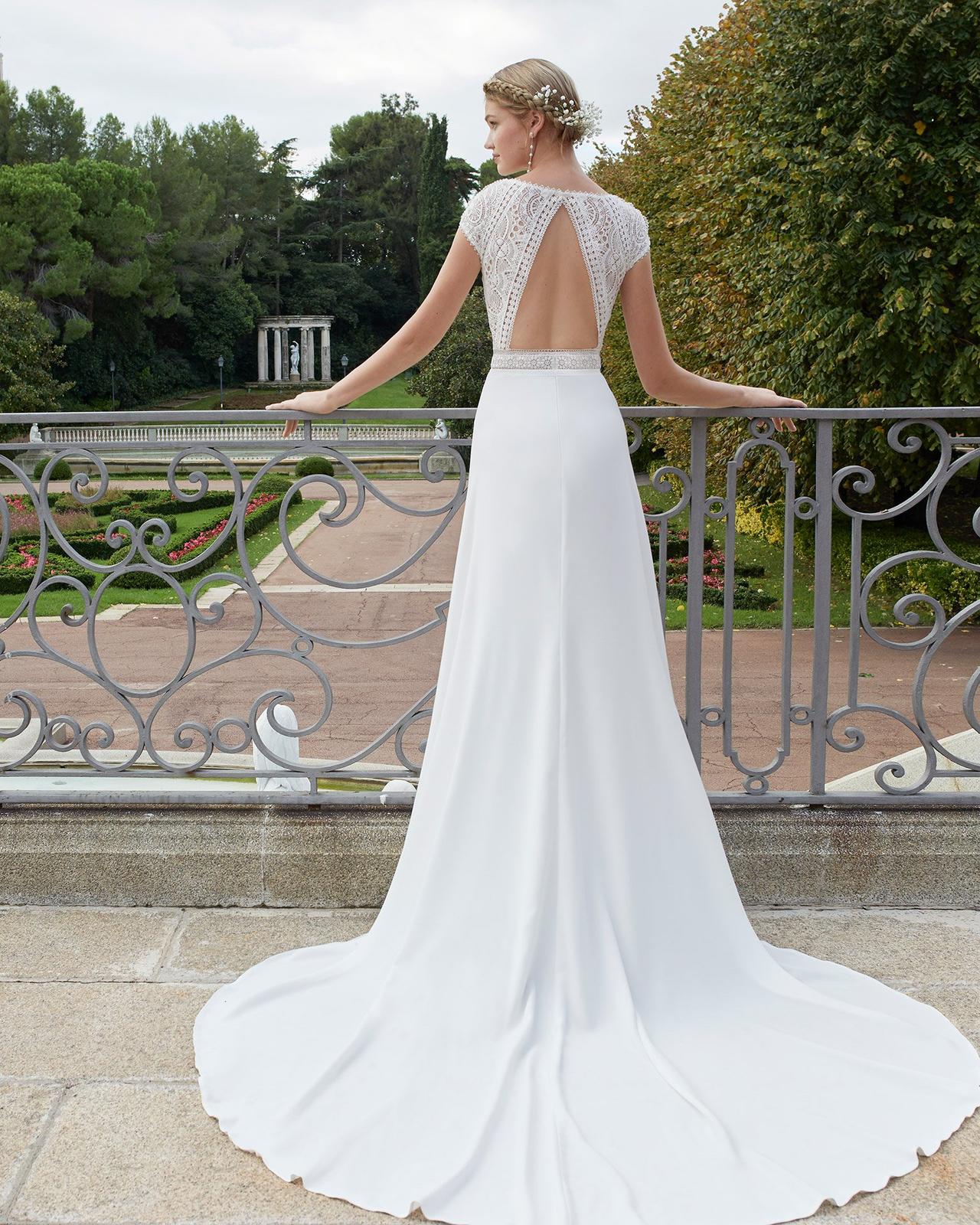 55 (increíbles) vestidos de novia con escote en la espalda. ¡Los querrás  todos!