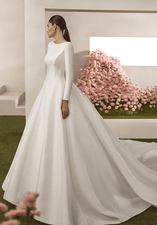 vestidos de novia para mujeres maduras: de corte, princesa, con manga larga y escote