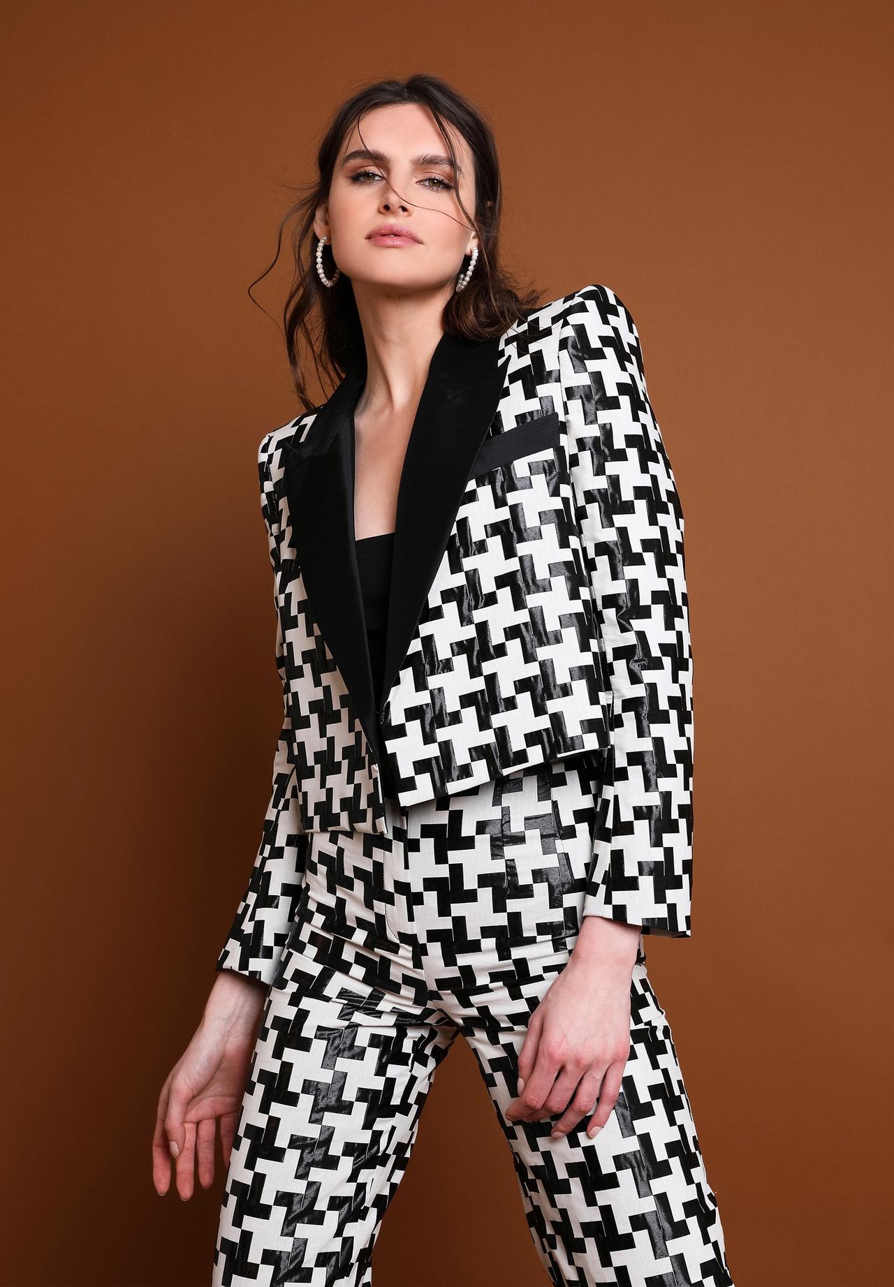 traje de chaqueta de victoria colección estampado blanco y negro