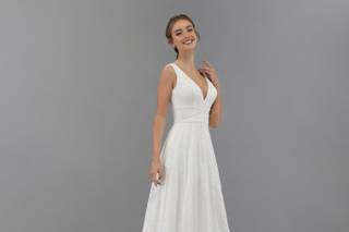 Vestido boda civil con escote en V