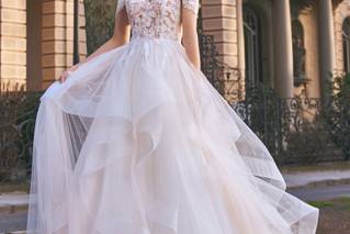 Vestidos de novia con encaje y volantes para el día de la boda