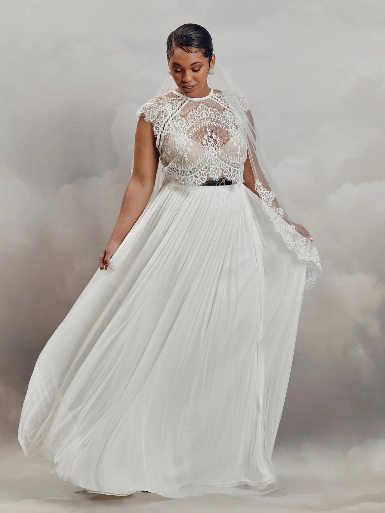 Vestido de novia de tres piezas de la colección 2021 de Catherine Deane, perfecto para la boda