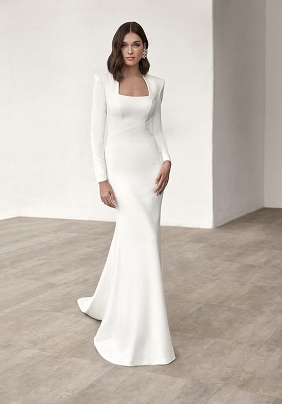 Vestido de novia sencillo civil con original escote