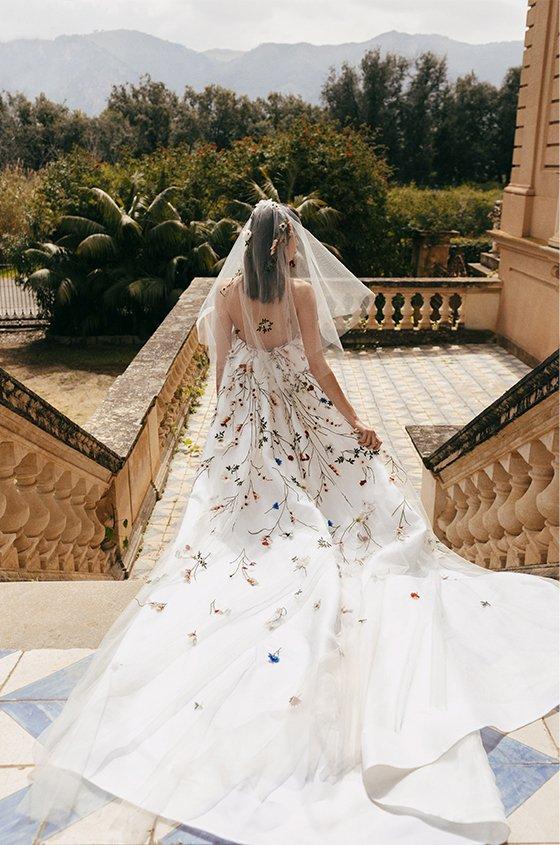 vestido de novia con cola Watteau