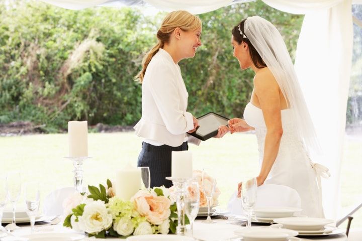 Contrato de servicio wedding planner para organizar la boda