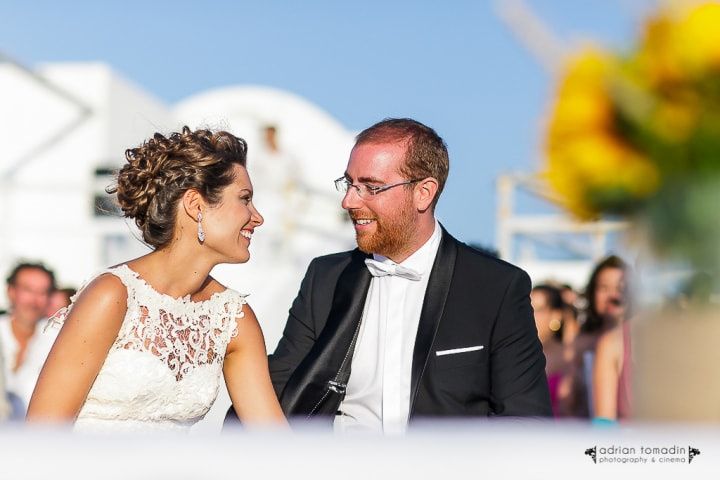 La boda de Marta y Miguel, un enlace íntimo en Santorini