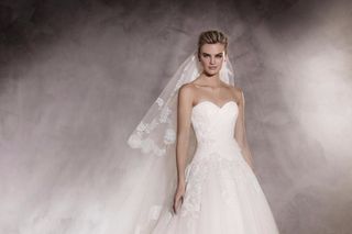 Pronovias - Pronovias 2017