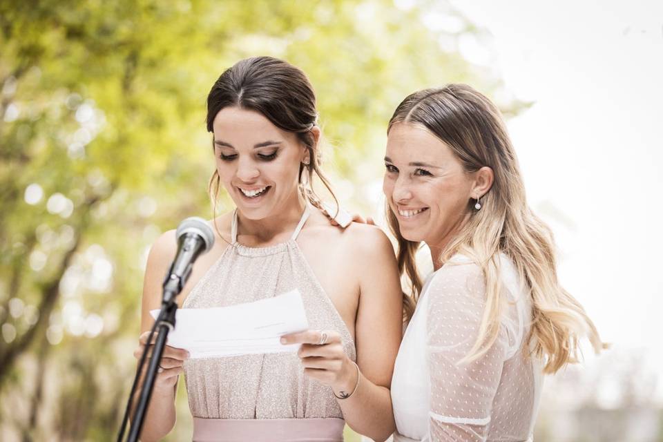¡Selección 'top'! Los 7 mejores textos para leer en una ceremonia civil (o para usar en toda la boda)