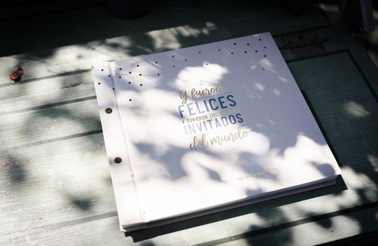 Papelería de boda: libro de firmas