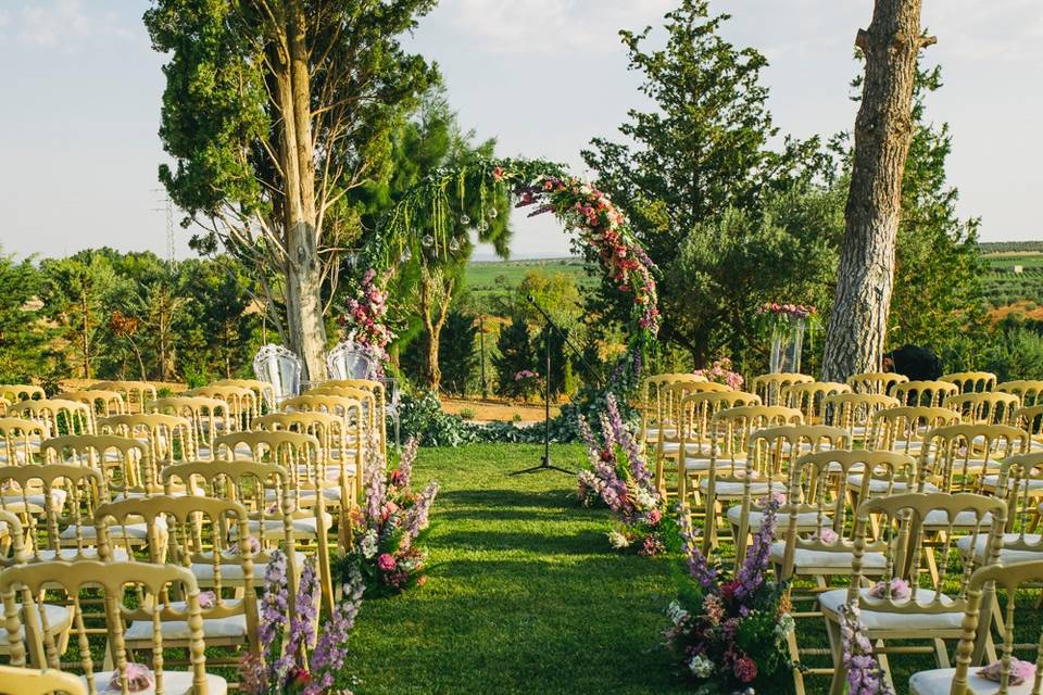 Las mejores ideas de decoración para el altar del matrimonio civil