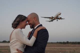 Chica con uno de los peinados de novia pelo corto suelto