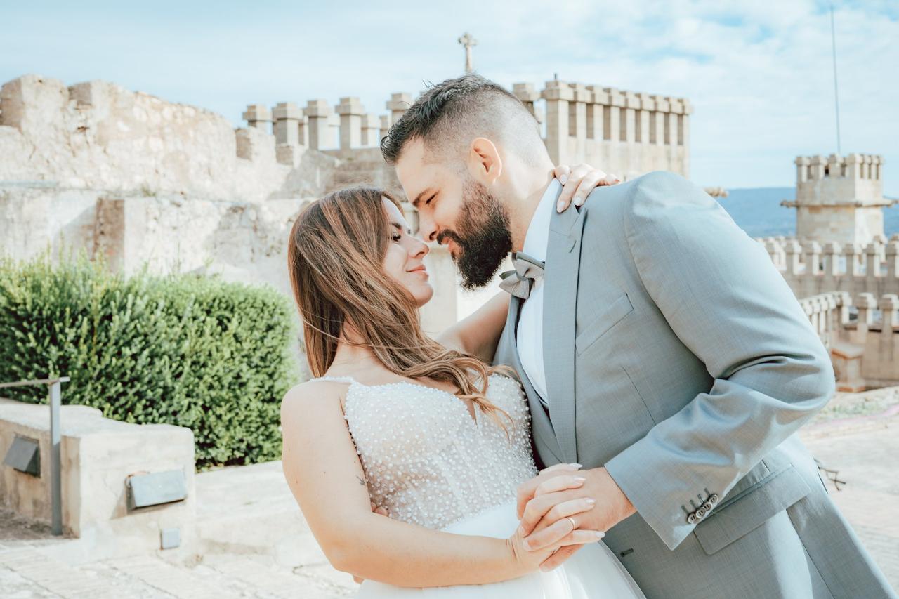 Peinados novia pelo suelto con ondas en las puntas