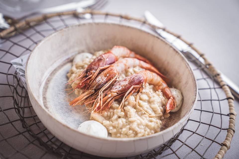 Prueba de menú de boda: arroz con langostinos con una original presentación