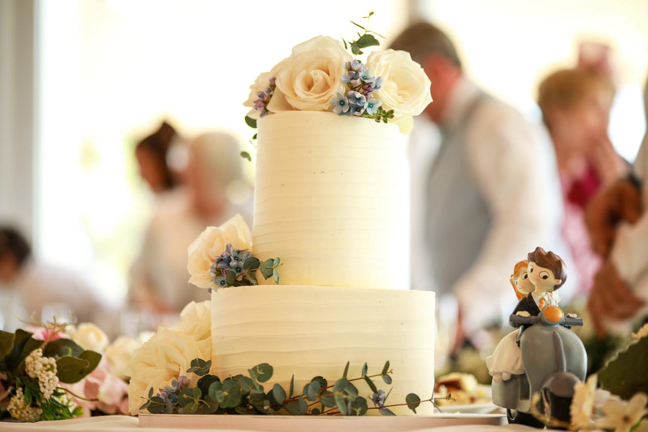 Tarta de boda con flores