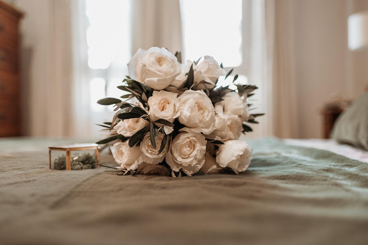 Ramos de novia actuales con rosas blancas