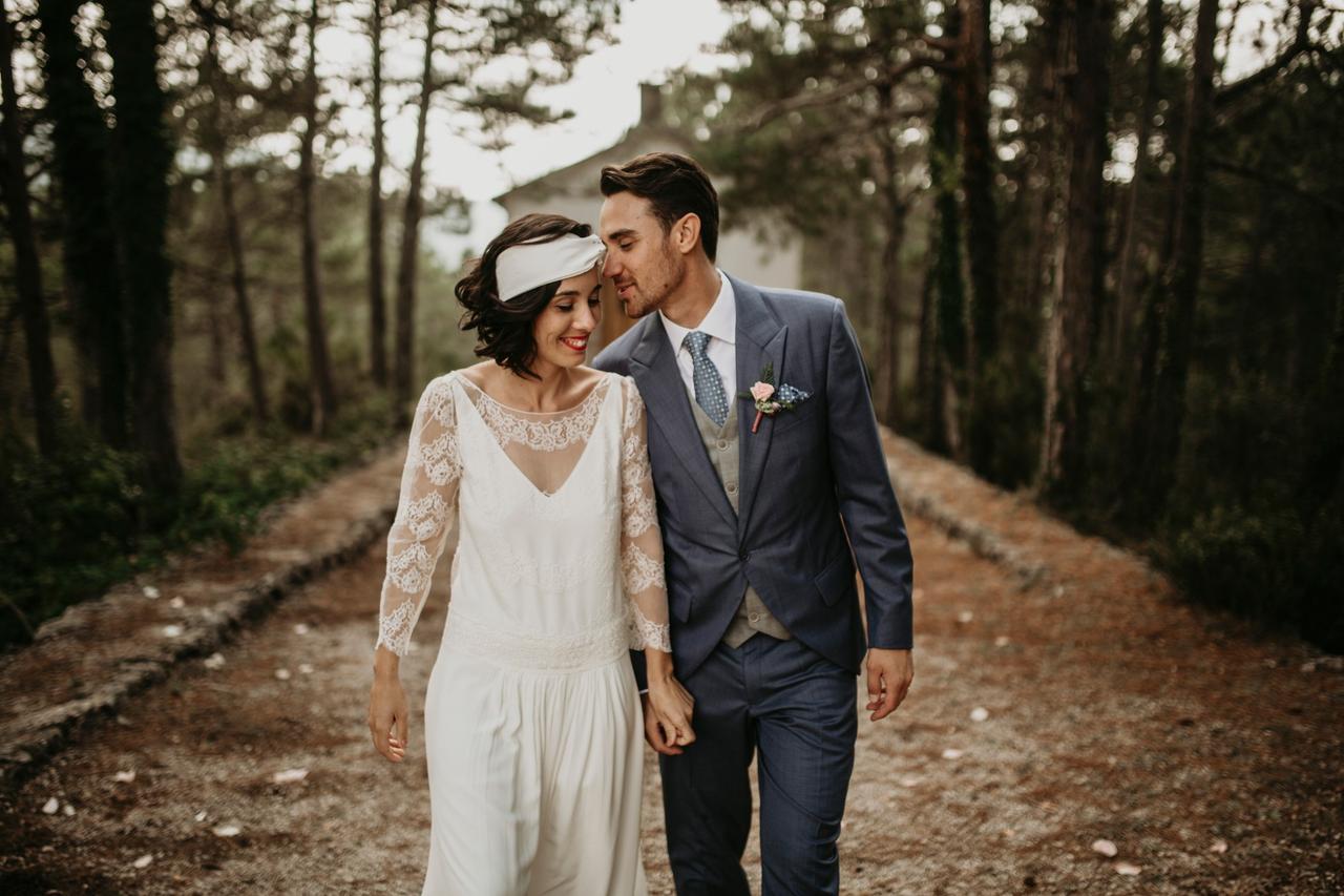 Peinados de novia pelo corto con tiara