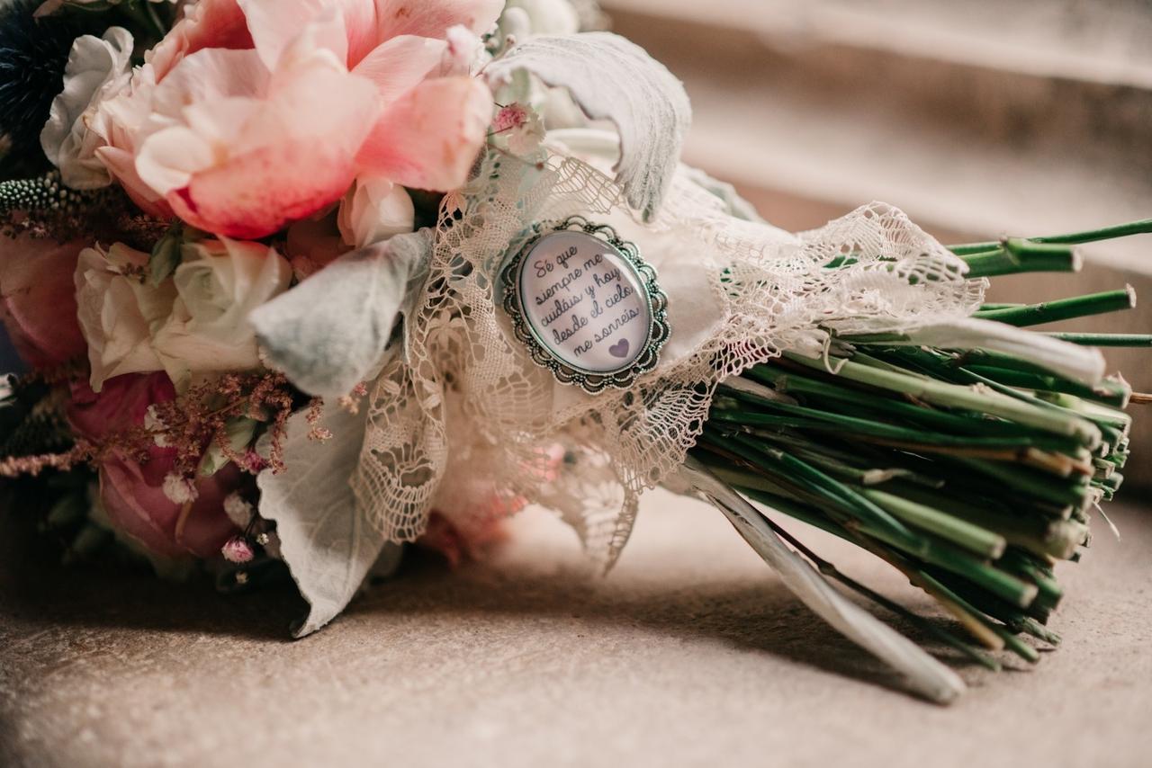 10 maneras de recordar a un ser querido en la boda
