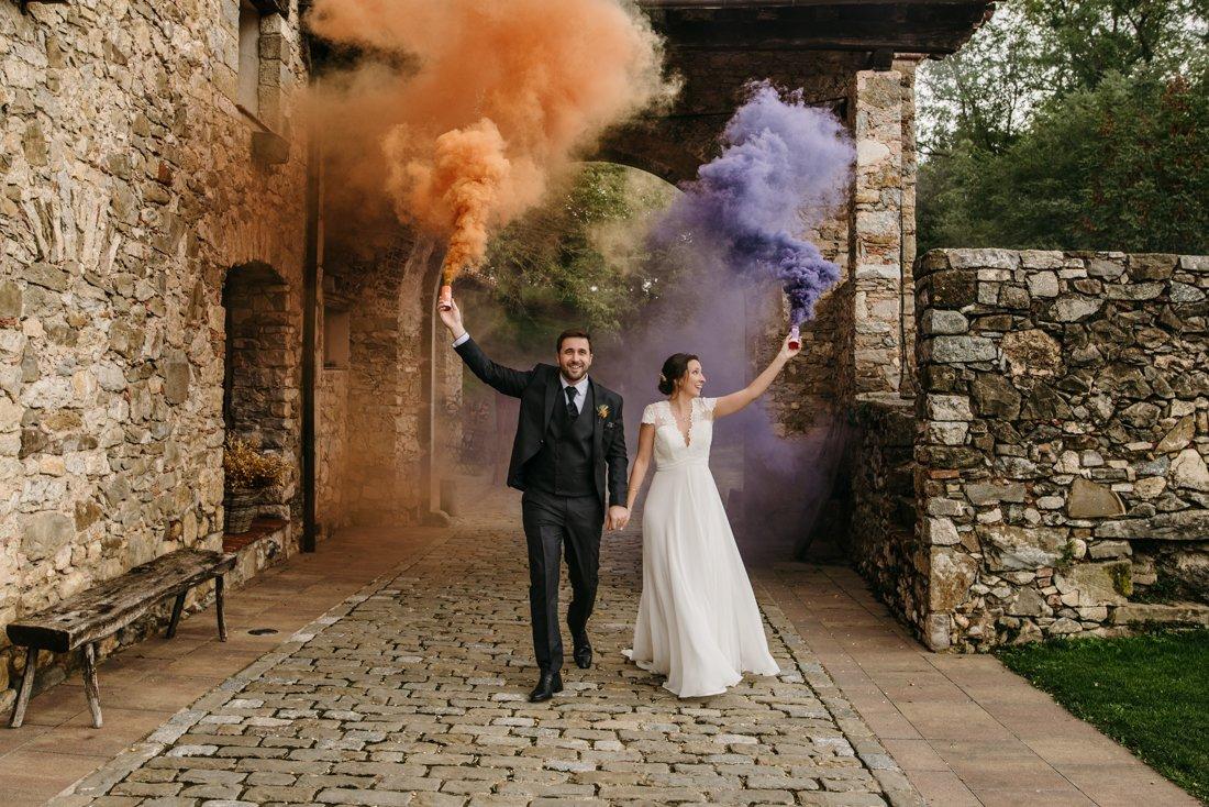 Bengalas de humo para bodas ¡a todo color!