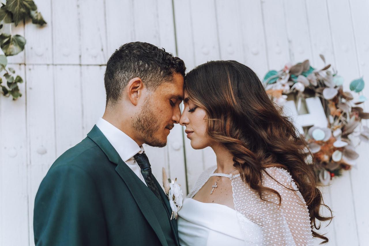Peinados novia pelo suelto rizado