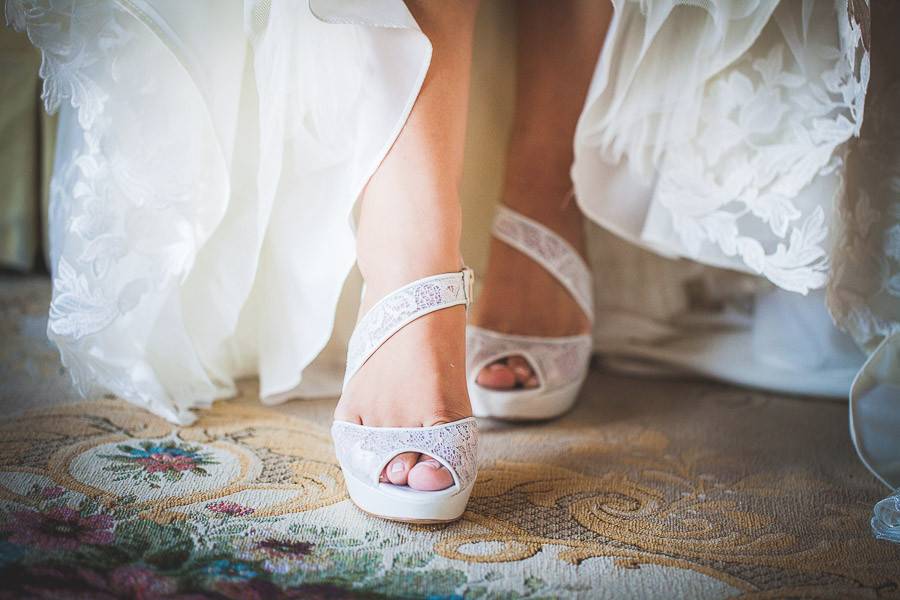 Zapatos de novia de la boda