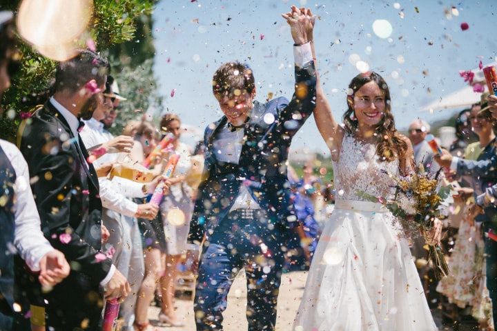 Lluvia de pétalos para sustituir el arroz en una boda, ORGANIZACIÓN DE  BODAS, WEDDING PLANNER