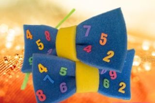 Regalos de boda para niños: pajaritas de fieltro con números de colores