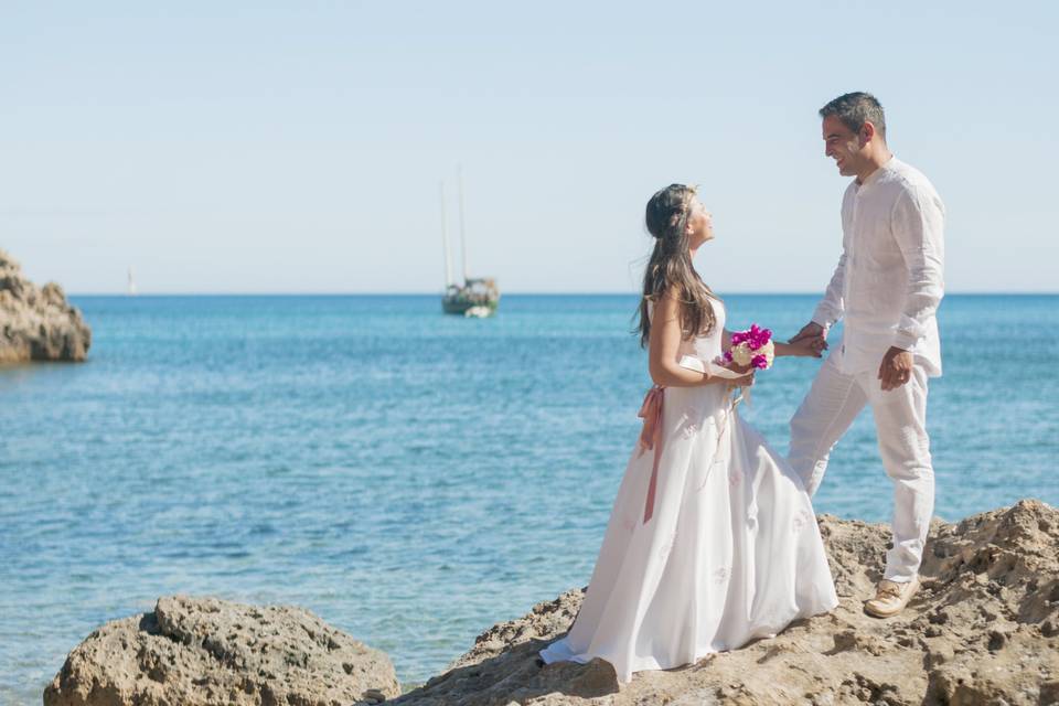 Guía de estilo para asistir a una boda en la playa - Mujer de 10