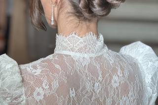 Peinados de novia moños bajos en pelo moreno