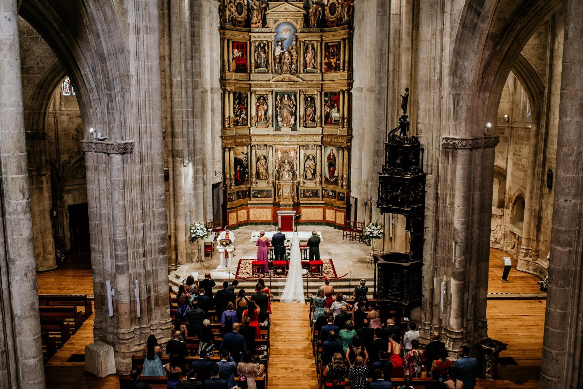 Cosas Que Deb Is Saber Sobre Los Testigos De Boda Religiosa