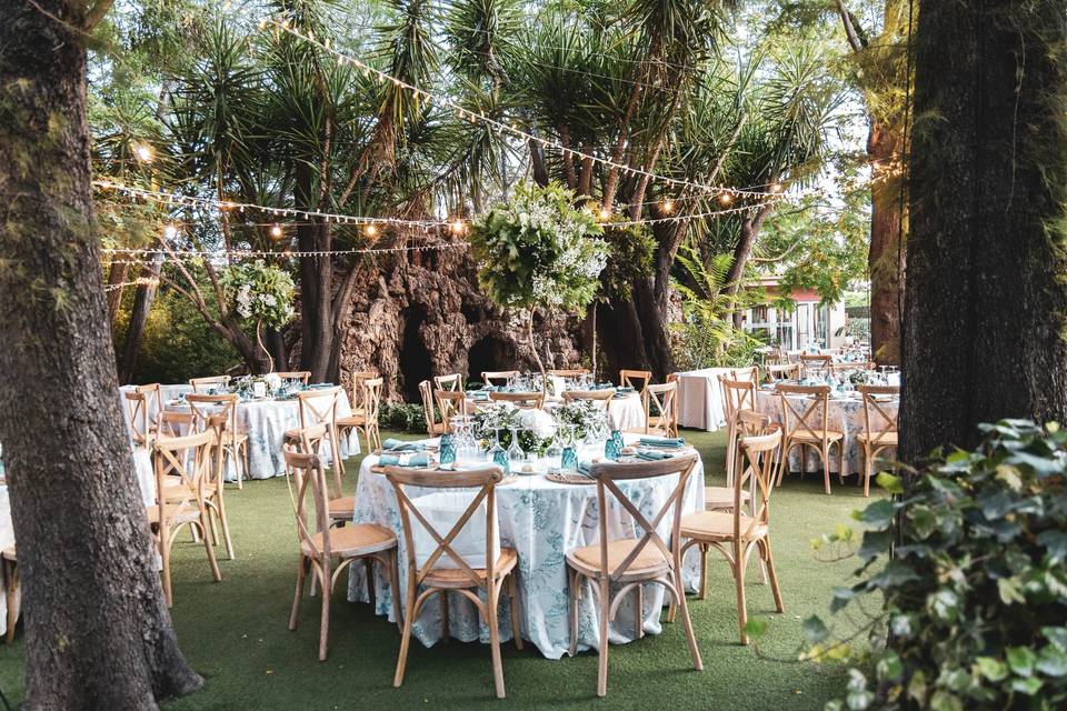 Banquete de boda al aire libre