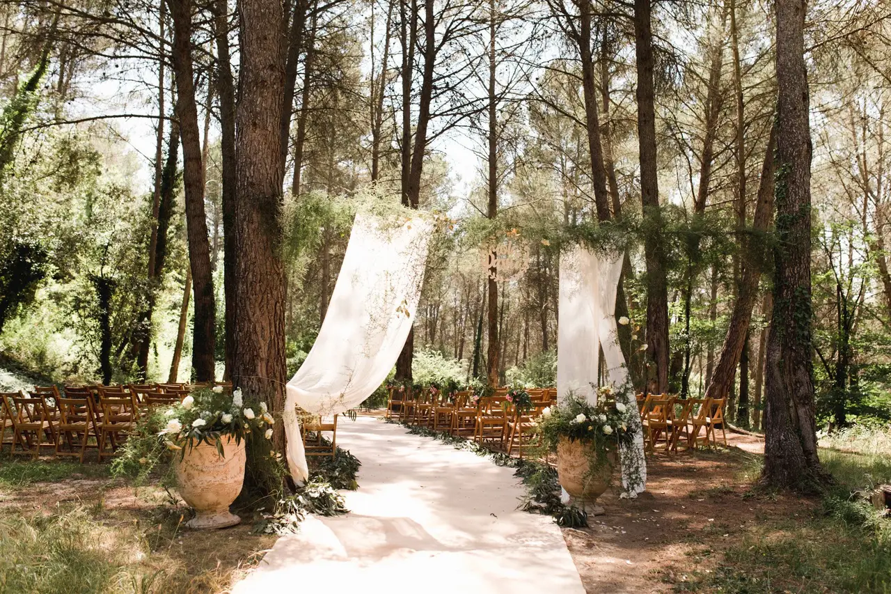 Por qué están tan de moda las bodas en el bosque?