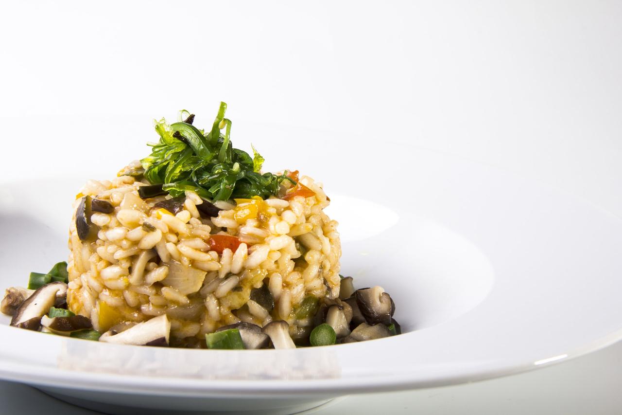 Menú de boda: arroz con champiñones y espárragos trigueros