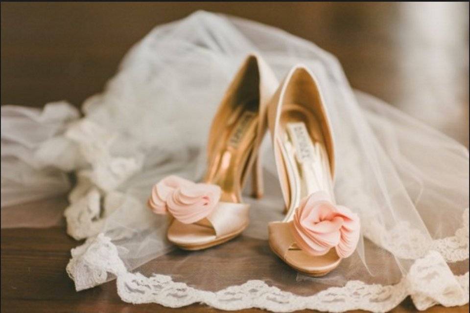 Zapatos de novia de colores para bodas originales