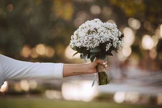 ramo de novia sencillo y pequeño con paniculata