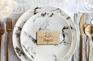 Marcasitios boda de madera con nombre y dibujo