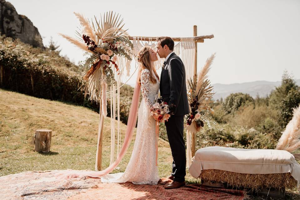 La ceremonia de las velas en las bodas civiles - Lledo encant