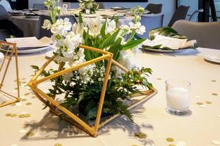 Centros de mesa geométricos y muy originales para el día de la boda