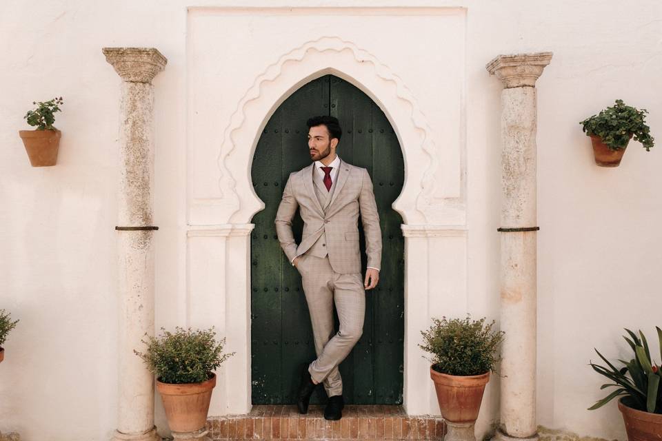 Los mejores nudos de corbata para novios: cuál elegir y cómo hacerlos